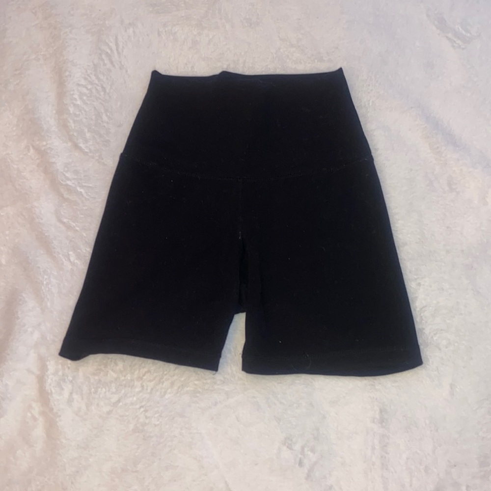 yogalicious black biker shorts XS